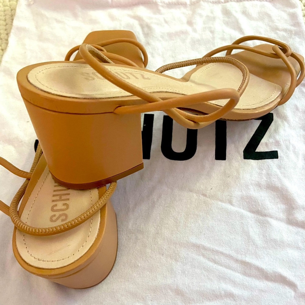 Schutz beige strappy block heel sandals 7.5